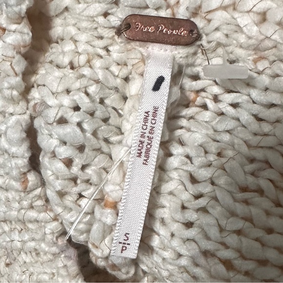 FREE PEOPLE IVORY MOLLY PLAYSUIT HALTER TASSEL KNIT ROMPER ONE PIECE Small - Picture 6 of 8